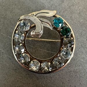 Vintage Van Dell 12k Gold Filled Rhinestone Brooch